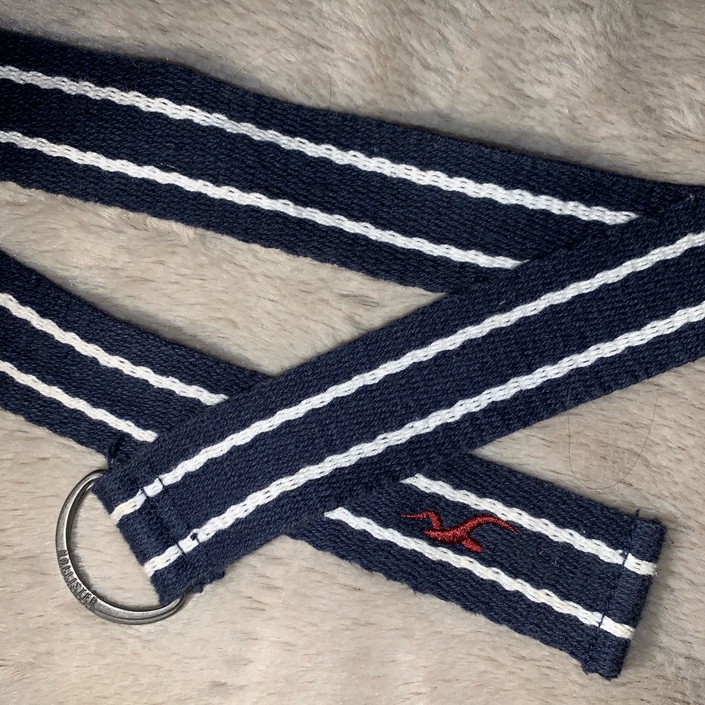 Hollister adjustable striped belt